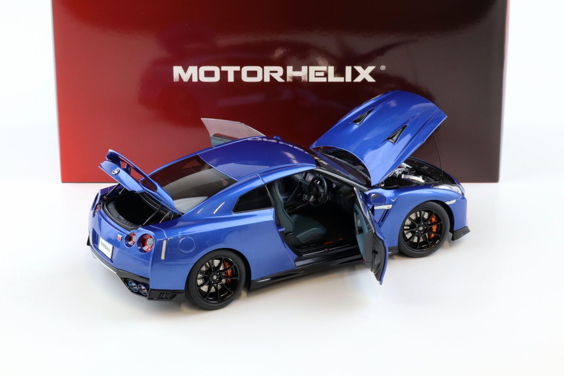 1:18 Motorhelix Nissan GT-R R35 Track Edition by NISMO 2020 Wangan blue M83504