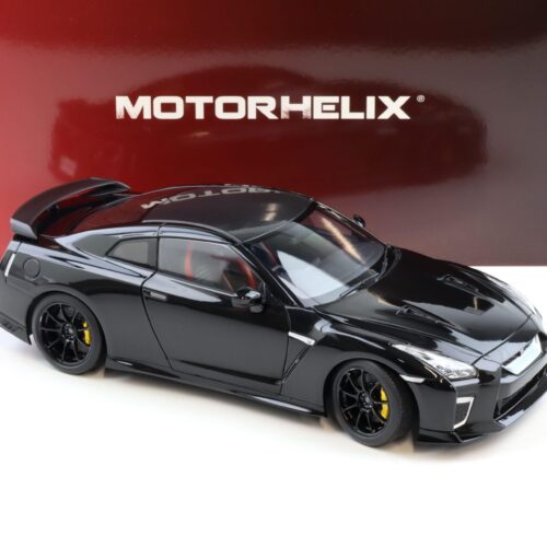 1:18 Motorhelix Nissan GT-R R35 Track Edition by NISMO 2022 T-Spec Jet black pearl M83519
