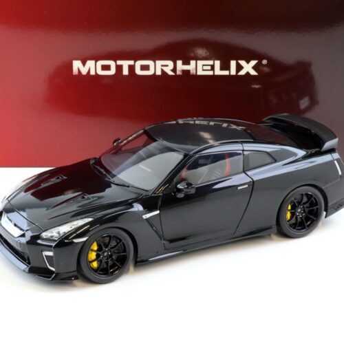 1:18 Motorhelix Nissan GT-R R35 Track Edition by NISMO 2022 T-Spec Jet black pearl M83519