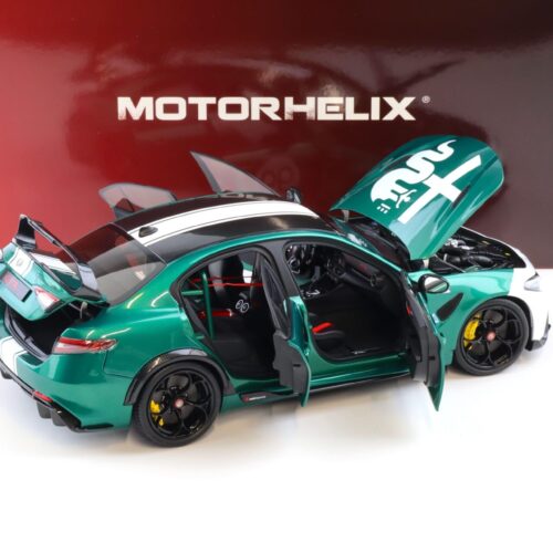 1:18 Motorhelix Alfa Romeo Giulia GTAm Montreal green Two Tone Livery #99 M89014