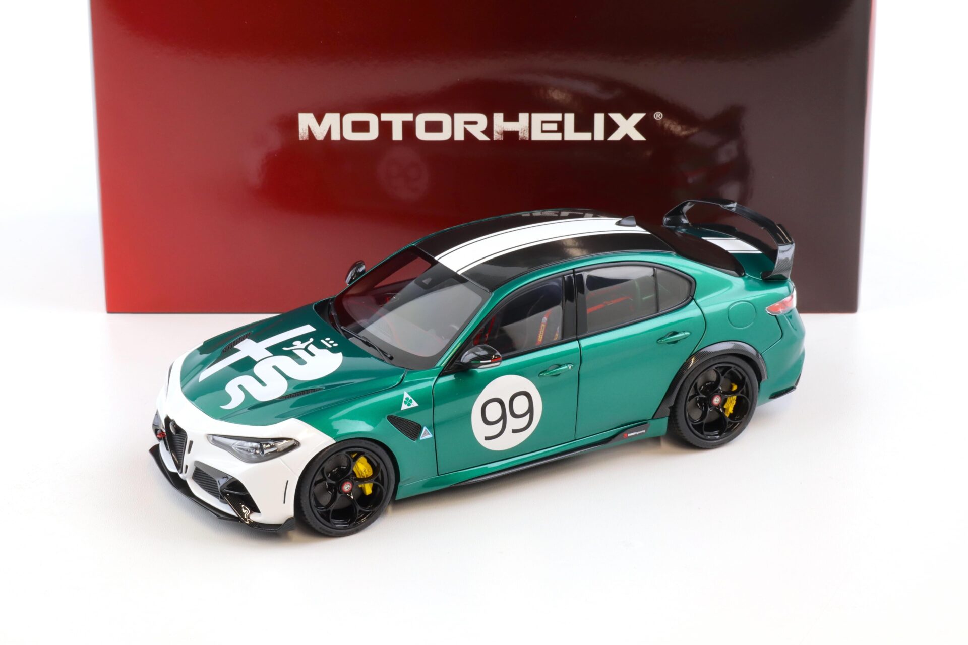 1:18 Motorhelix Alfa Romeo Giulia GTAm Montreal green Two Tone Livery #99 M89014