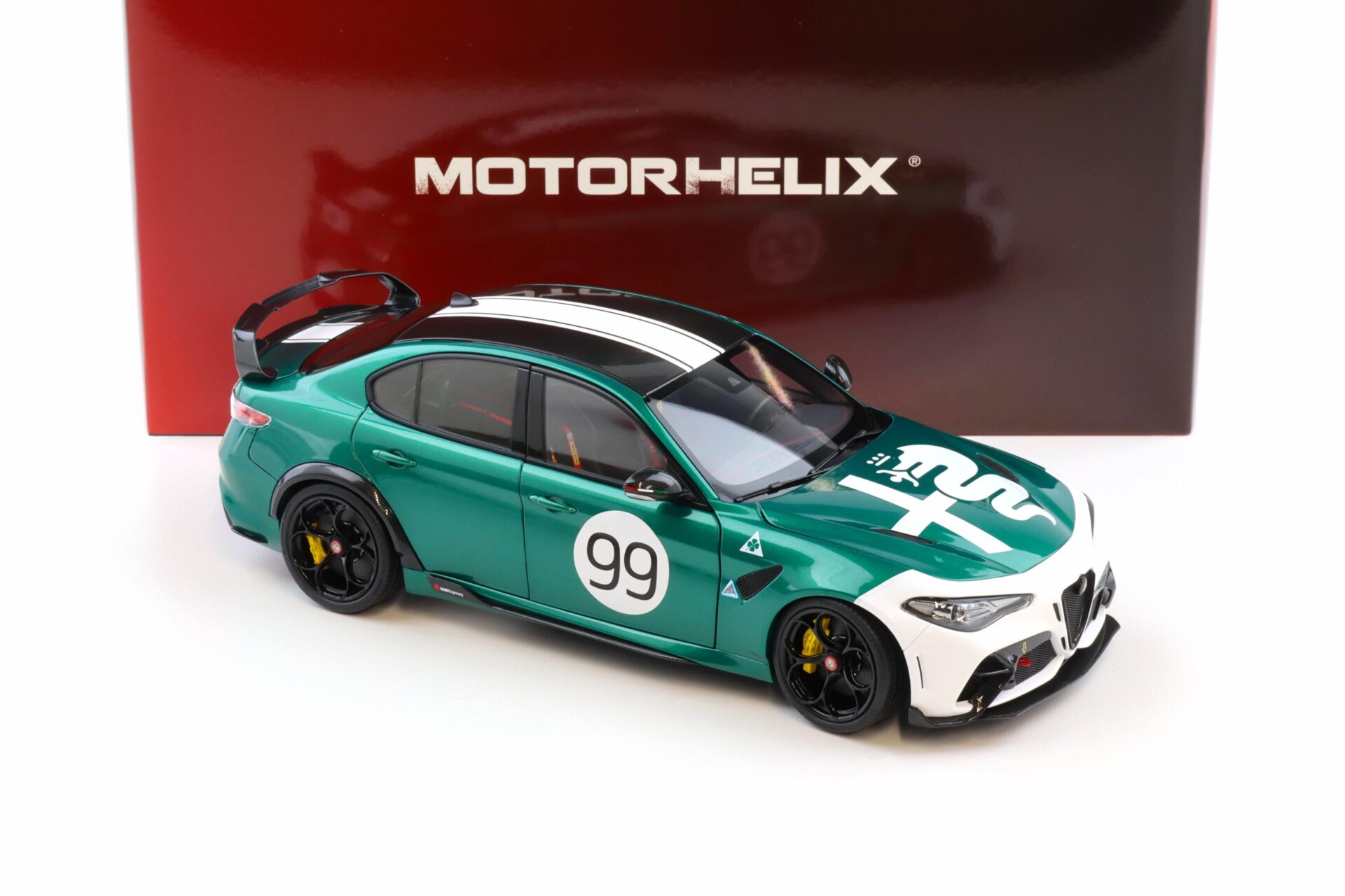 1:18 Motorhelix Alfa Romeo Giulia GTAm Montreal green Two Tone Livery #99 M89014