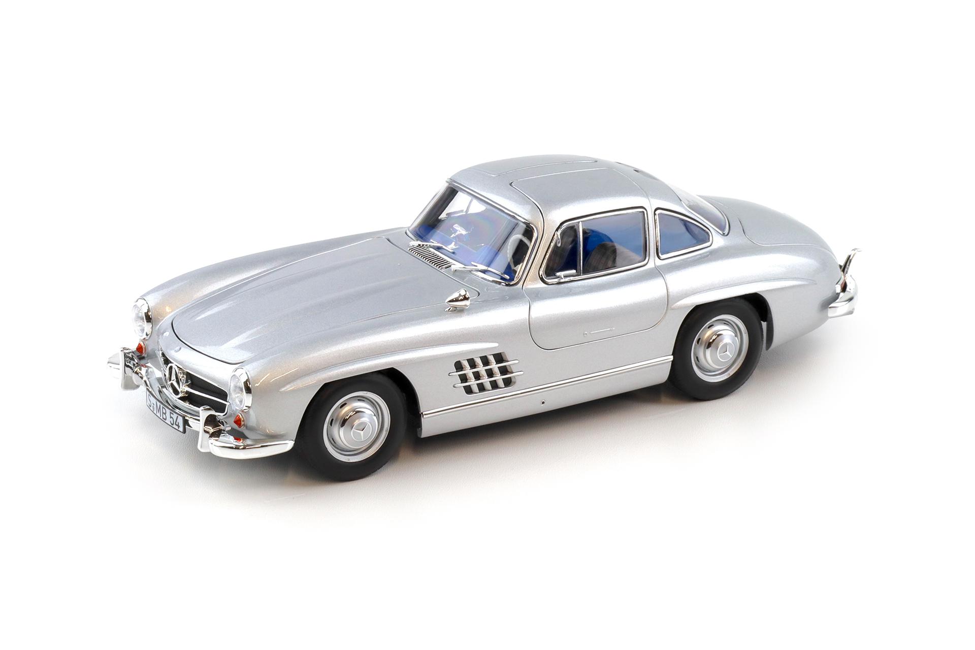 1:18 Norev Mercedes 300 SL Flügeltürer Gullwing 1954 silver/ blue interior - Limited 660 pcs.