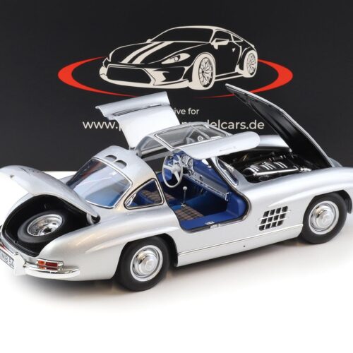 1:18 Norev Mercedes 300 SL Flügeltürer Gullwing 1954 silver/ blue interior - Limited 660 pcs.