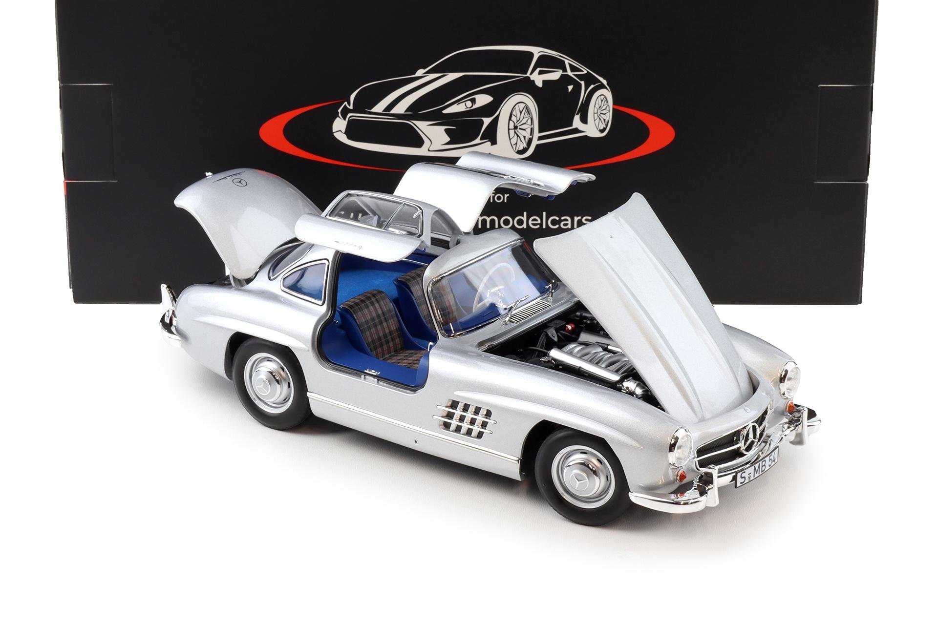 1:18 Norev Mercedes 300 SL Flügeltürer Gullwing 1954 silver/ blue interior - Limited 660 pcs.