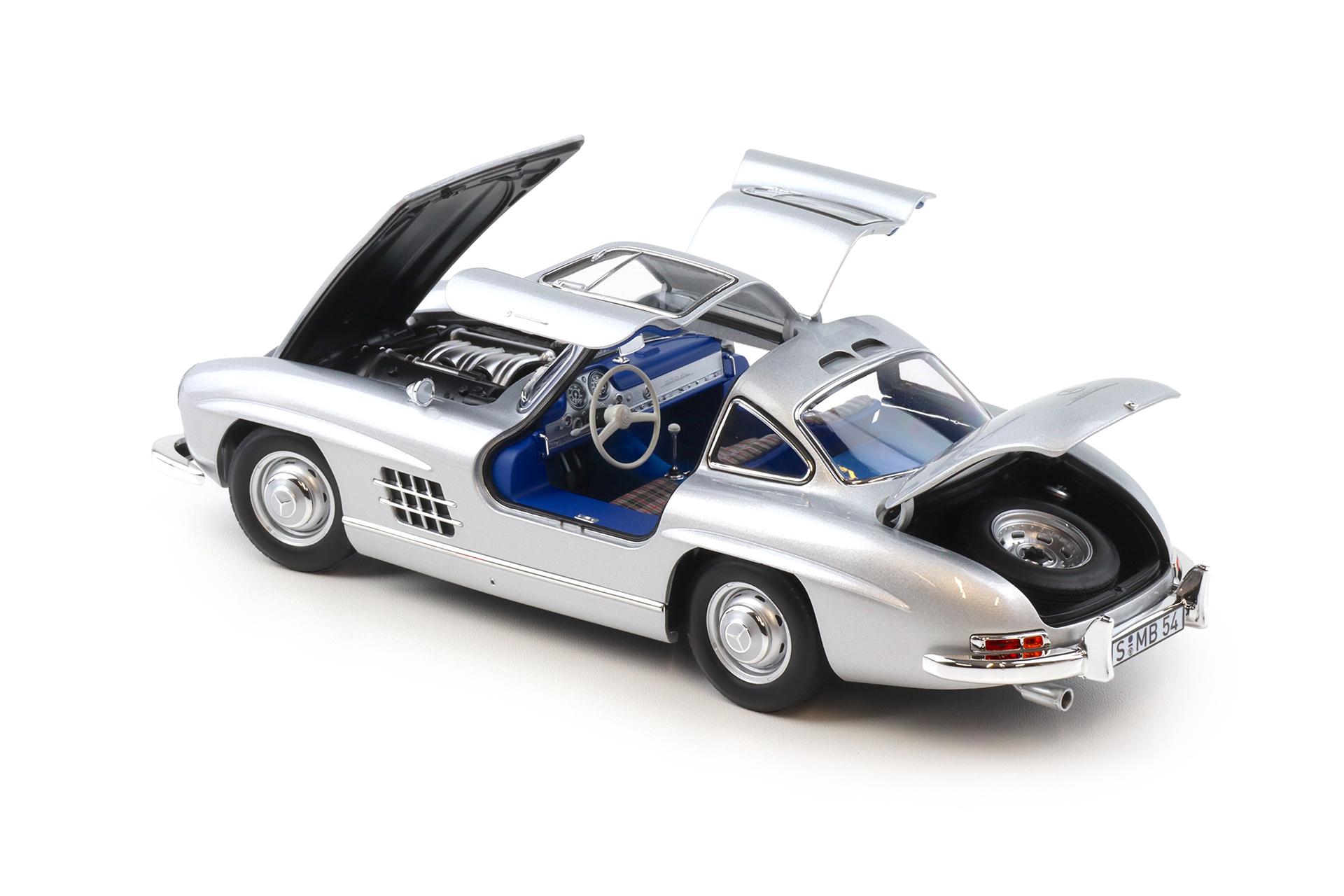1:18 Norev Mercedes 300 SL Flügeltürer Gullwing 1954 silver/ blue interior - Limited 660 pcs.