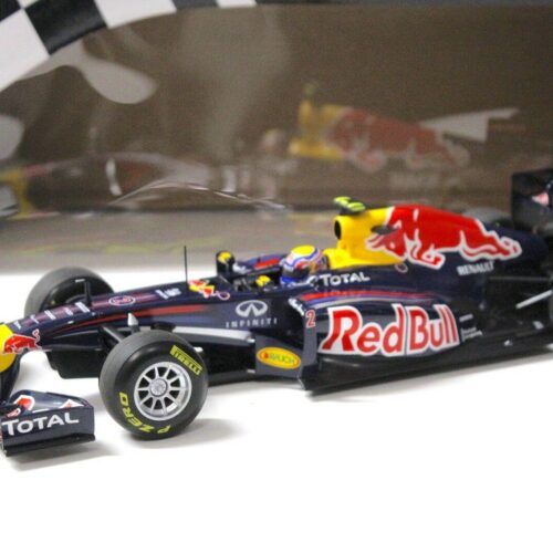 1:18 Minichamps Red Bull Racing Renault RB7 F1 Webber
