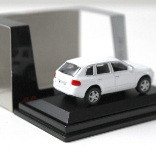 1:87 Schuco Porsche Cayenne Turbo white
