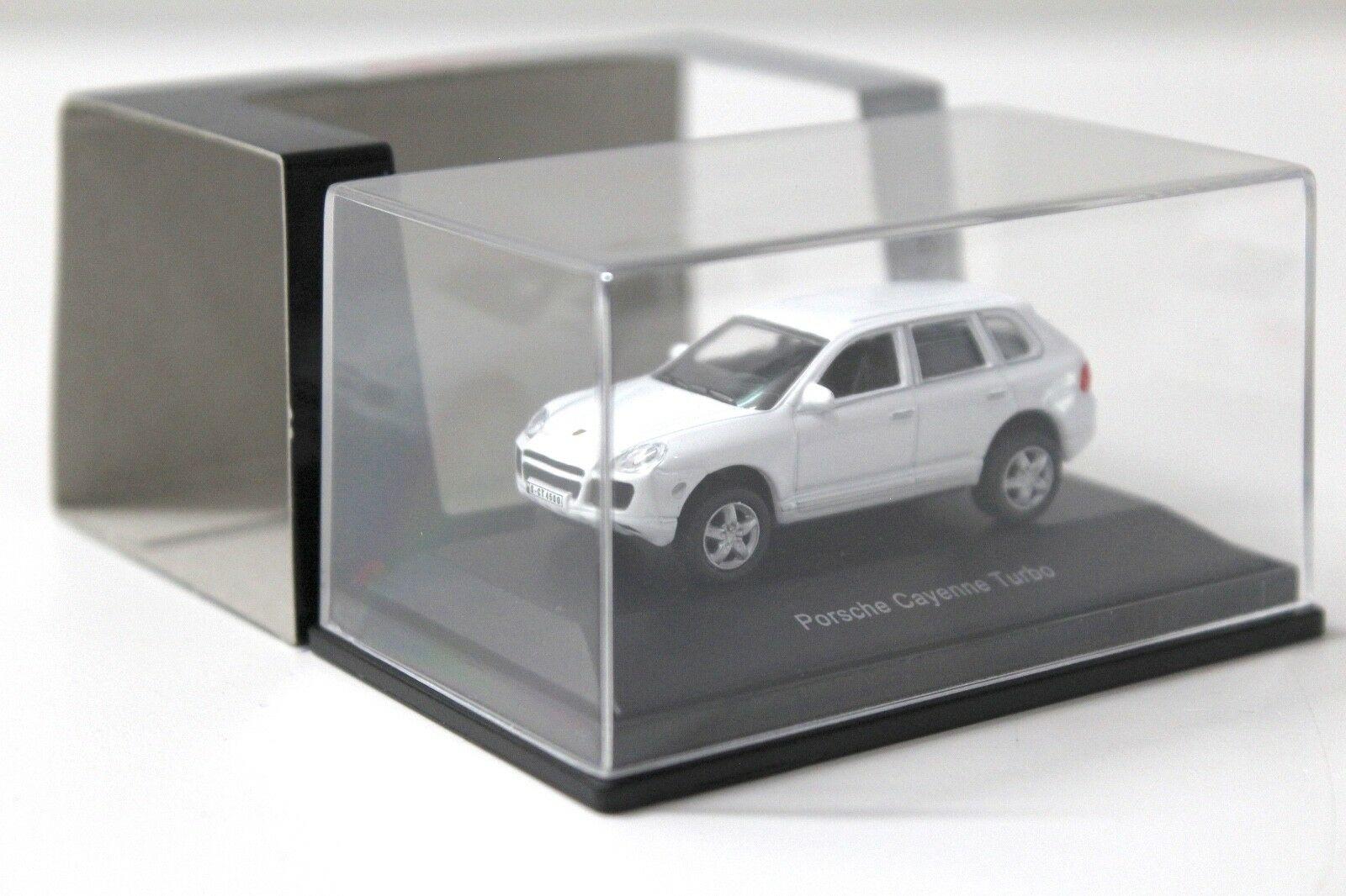 1:87 Schuco Porsche Cayenne Turbo white