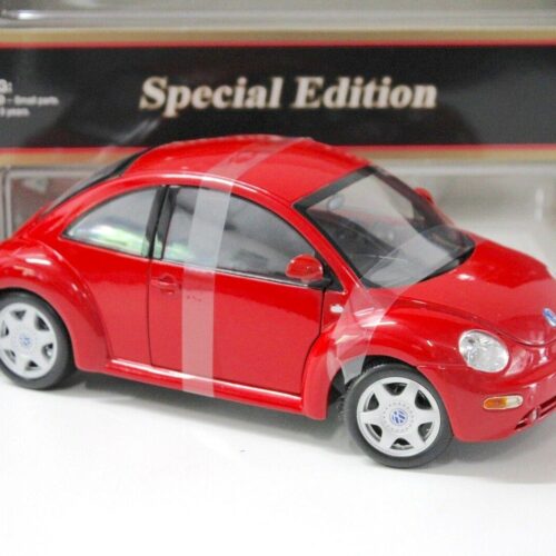 1:18 Maisto VW New Beetle red - Image 2