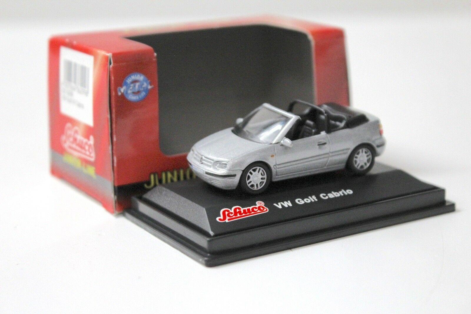ID 32905 orig.jpg 1:72 Schuco VW Golf Cabrio silver