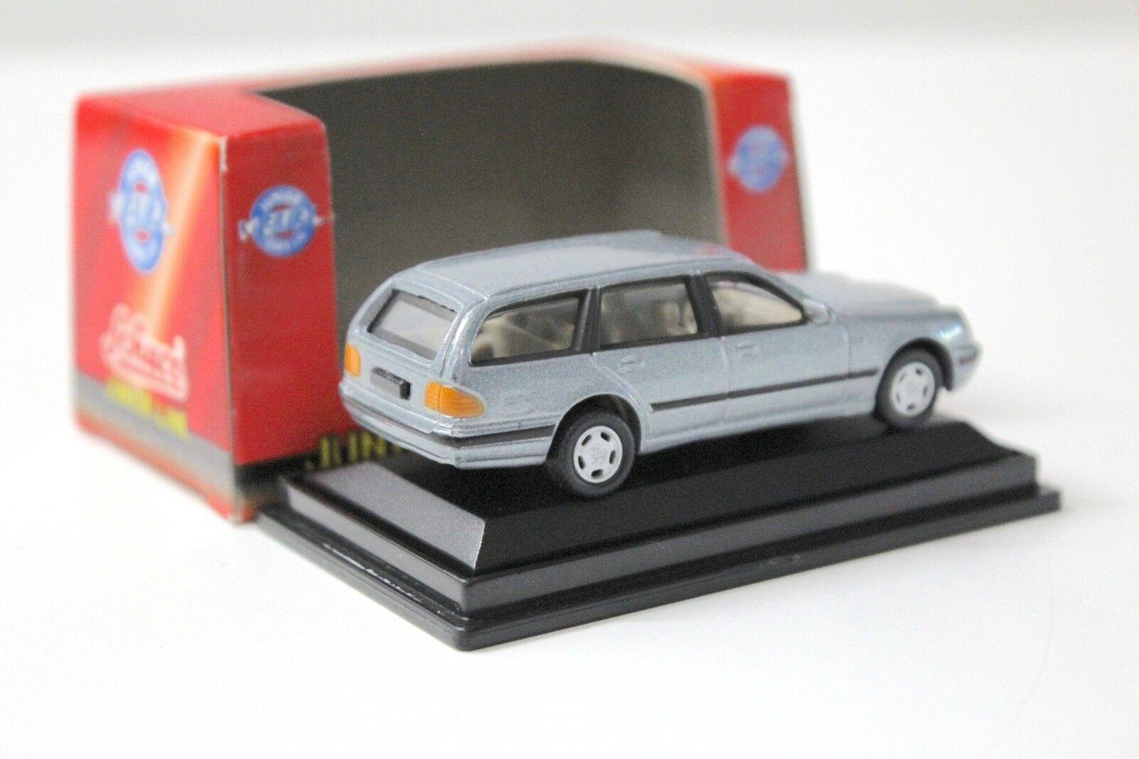 1:72 Schuco Mercedes Benz E-Klasse Kombi silver