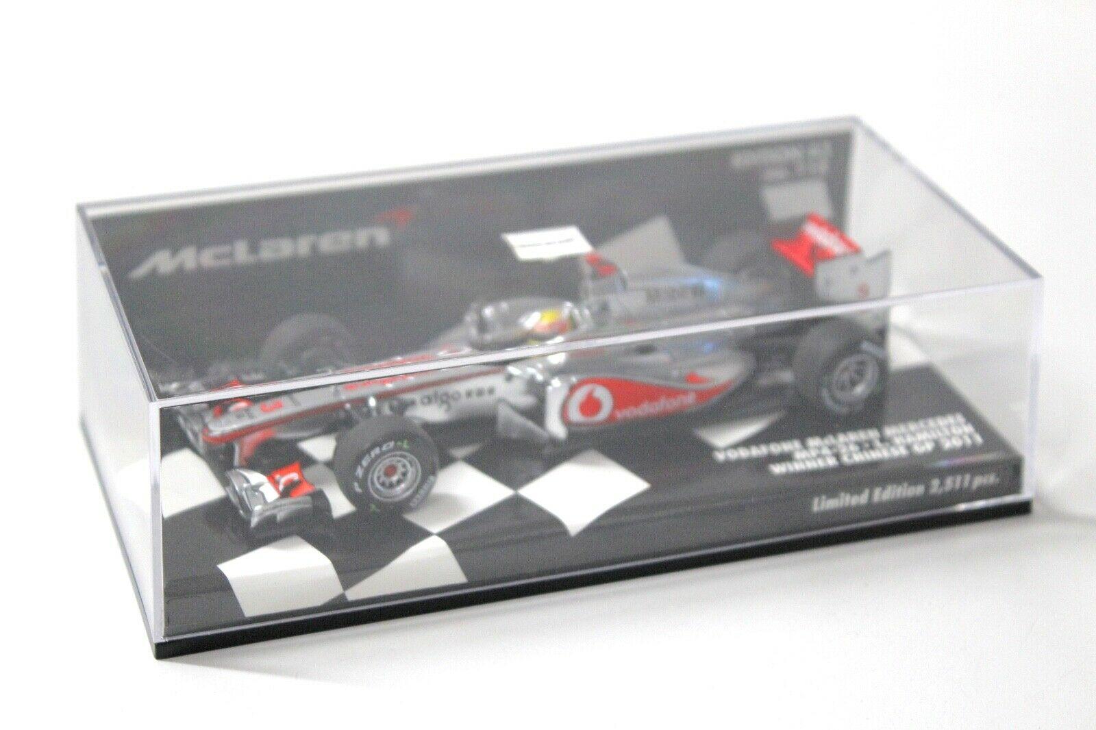 1:43 Minichamps McLaren Mercedes MP4-26 Hamilton Chinese GP