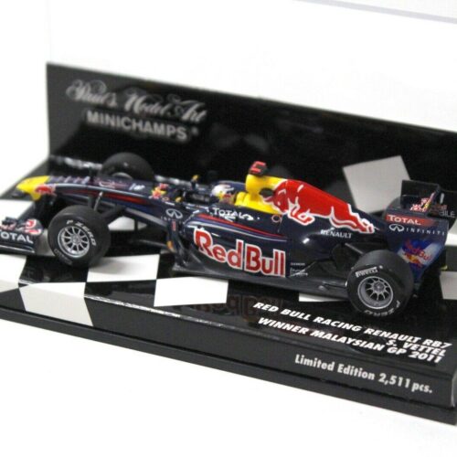 1:43 Minichamps Red Bull Racing Renault RB7 Malaysian GP Vettel