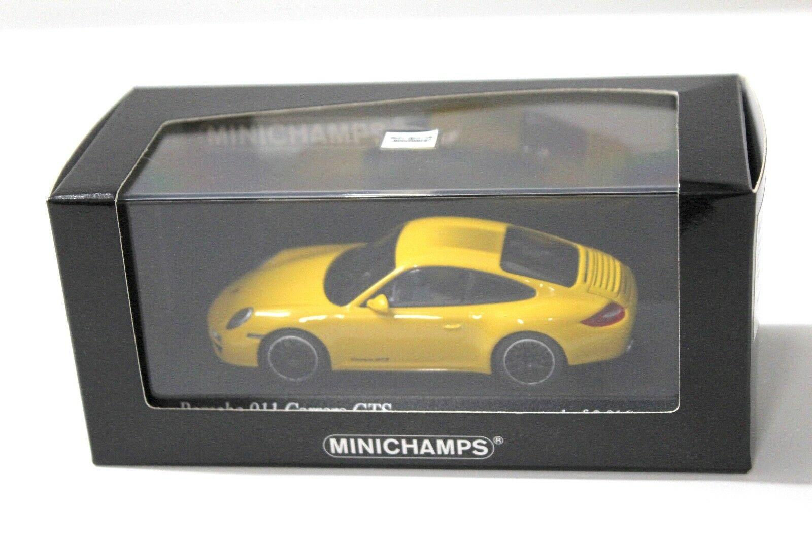 1:43 Minichamps Porsche 911 (997II) Carrera GTS yellow