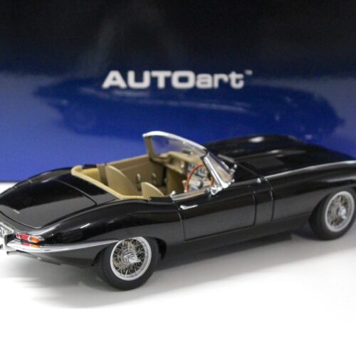 1:18 AUTOart Jaguar E-Type Roadster Series I 3.8 black