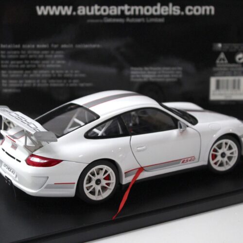 1:18 AUTOart Porsche 911 (997) GT3 RS 4.0 white