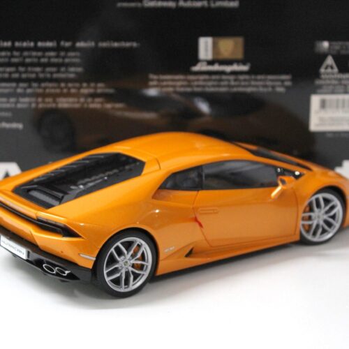 1:18 AUTOart Lamborghini Huracan LP610-4 Arancio Borealis/ orange pearl