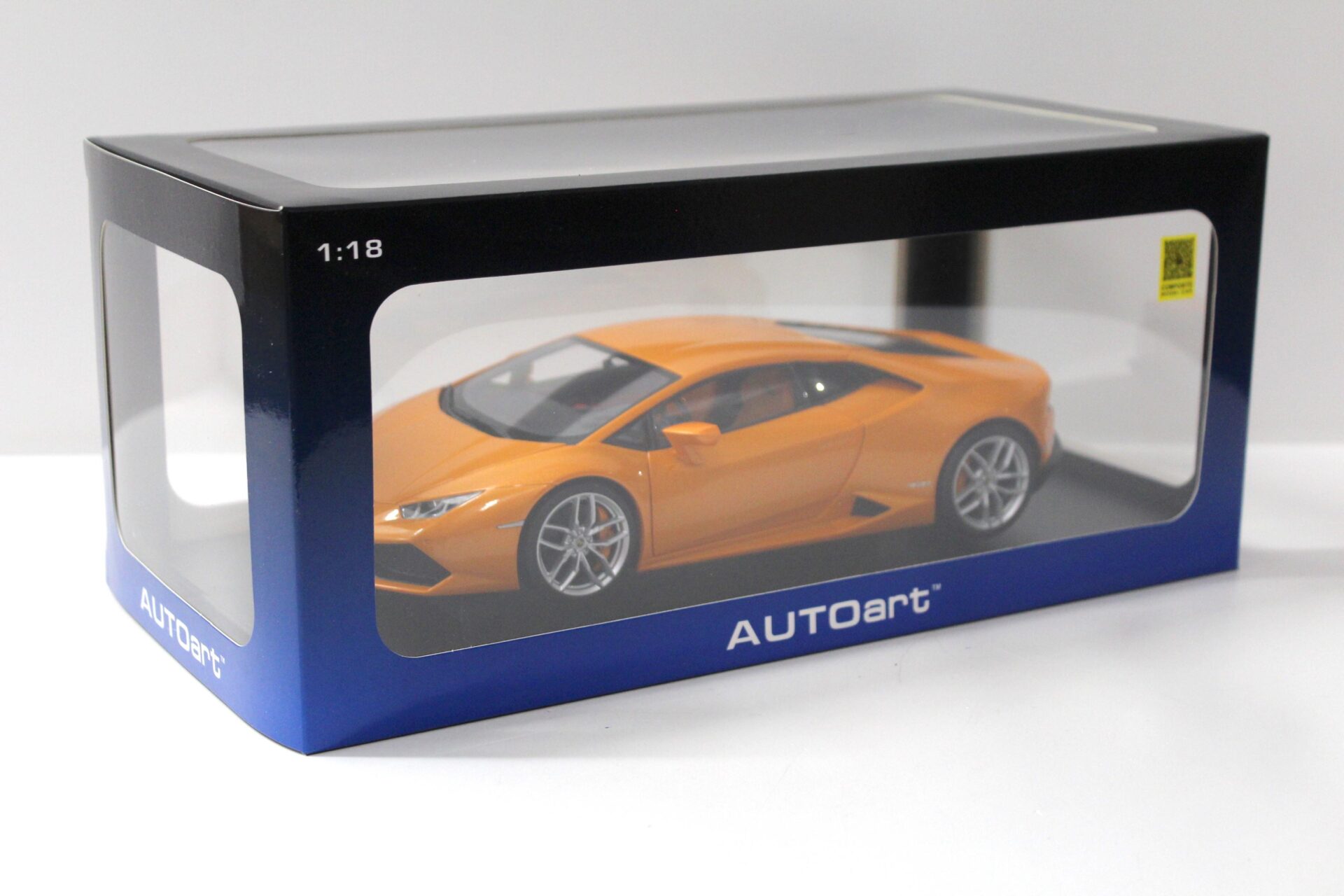 1:18 AUTOart Lamborghini Huracan LP610-4 Arancio Borealis/ orange pearl