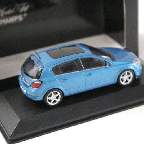 1:43 Minichamps Opel Astra H 5-Türen Breeze blue 2004