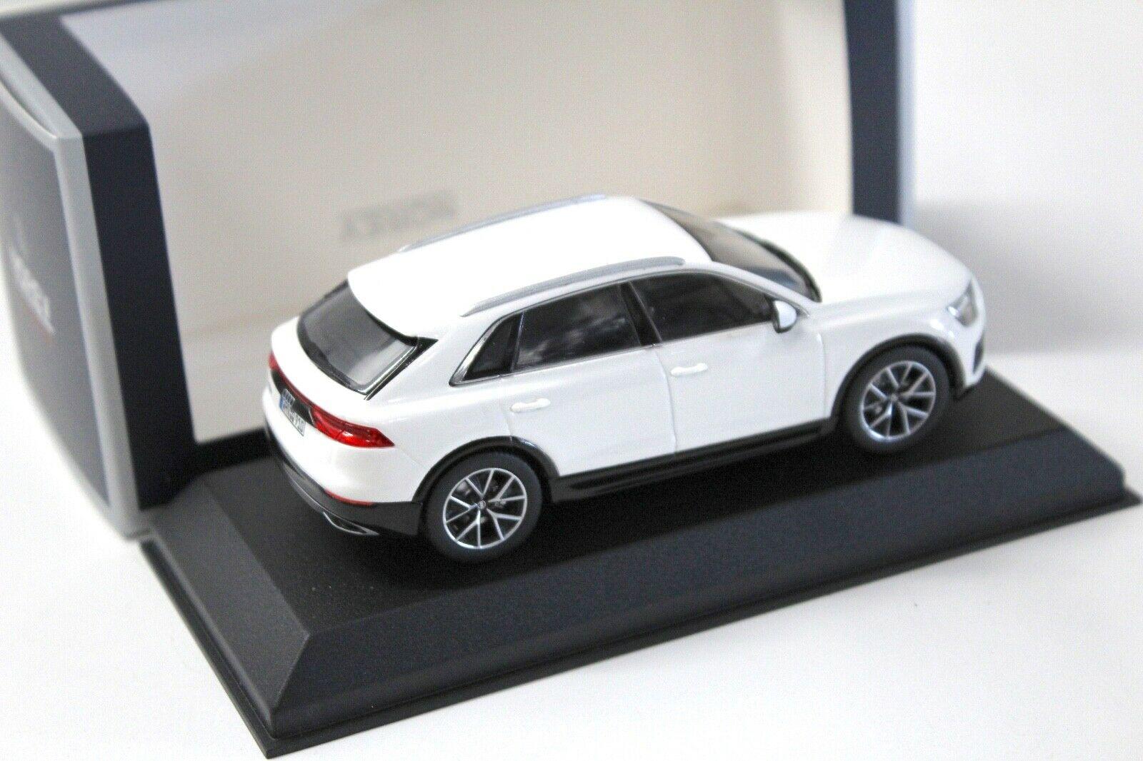 1:43 Norev Audi Q8 SUV 2018 white