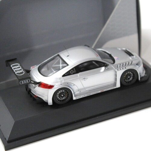 1:43 Spark Audi TT RS VLN Präsentation silver DEALER VERSION