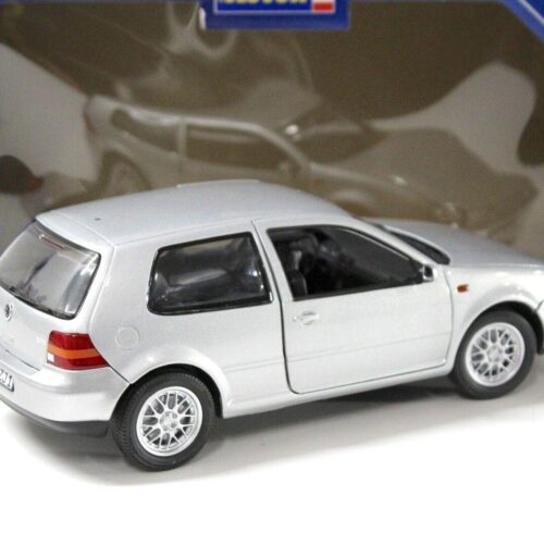 1:18 Revell VW Golf 4 IV GTI silver