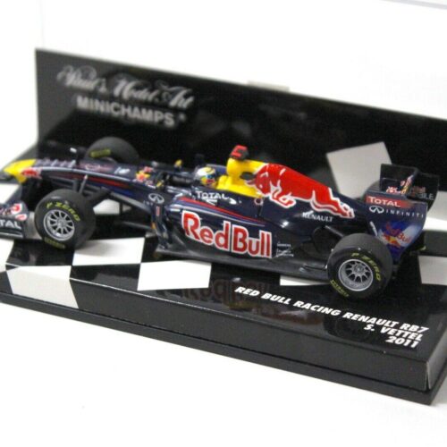 1:43 Minichamps Red Bull Racing Renault RB7 Vettel 2011