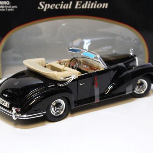 1:18 Maisto Mercedes 300S 1955 Cabriolet black - Image 3