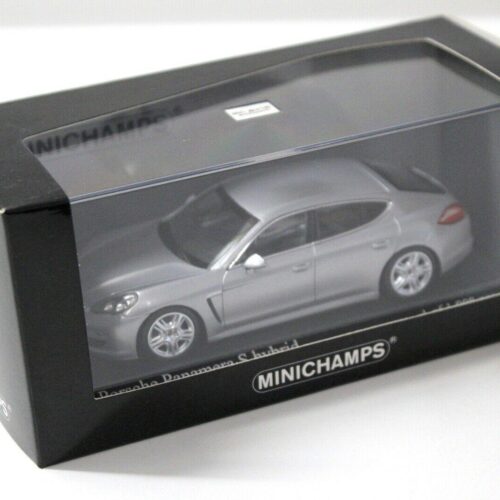 1:43 Minichamps Porsche Panamera S Hybrid silver