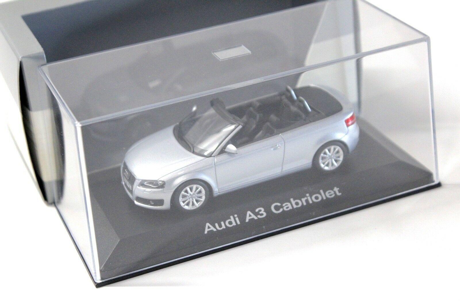 1:43 Minichamps Audi A3 Cabriolet Eis silver DEALER VERSION