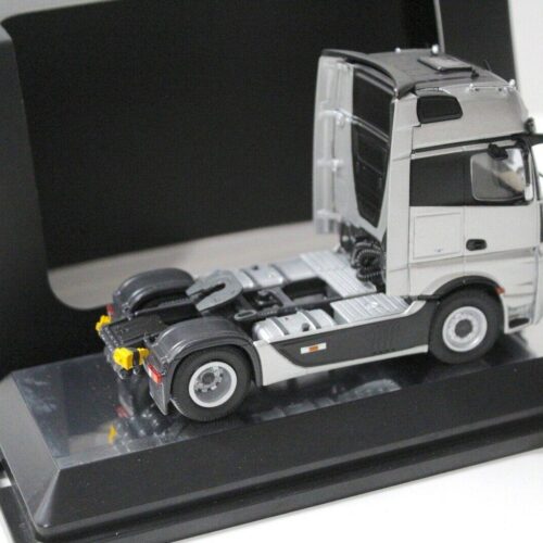 1:50 NZG Mercedes Actros GigaSpace SZM silver DEALER VERSION