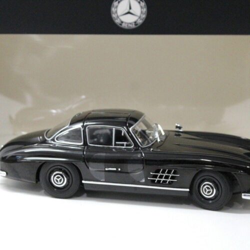 1:18 Minichamps Mercedes 300SL Coupe black DEALER VERSION