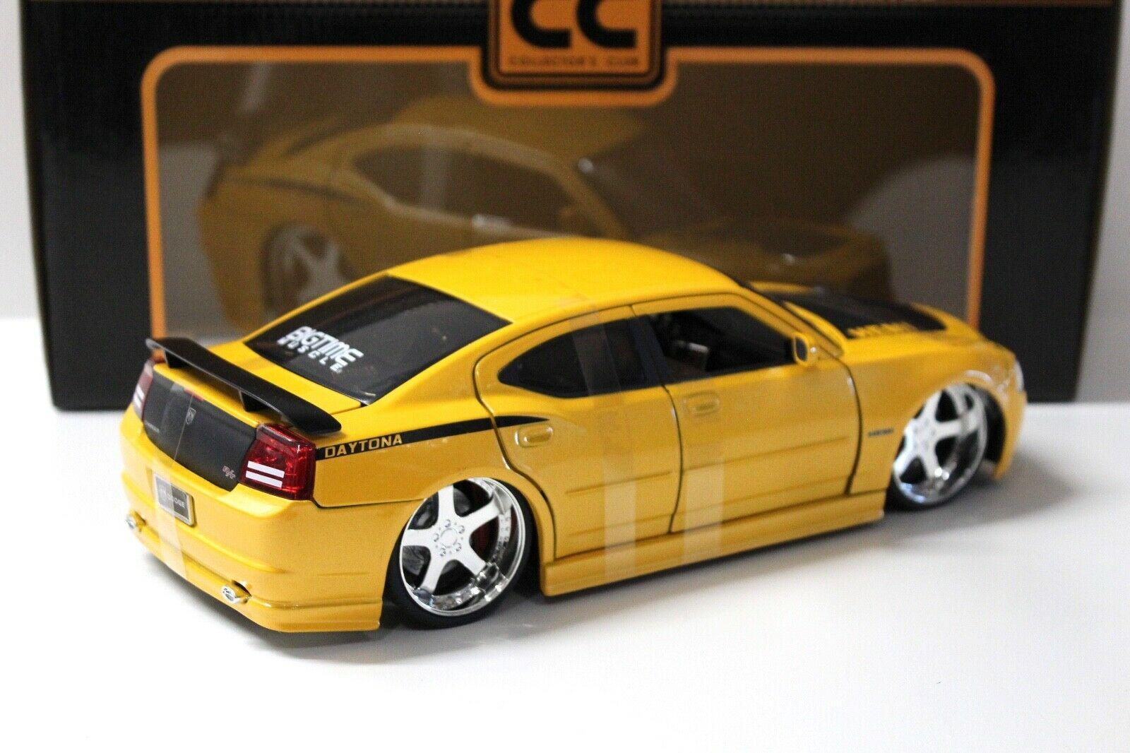 1:18 JADA Dodge Charger Daytona R/T 2006 yellow