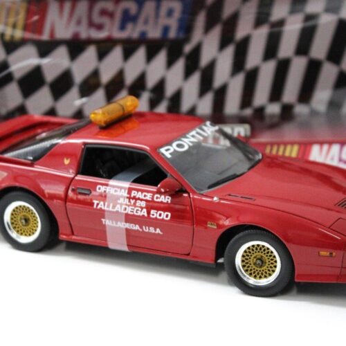 1:18 Greenlight Pontiac GTA 1987 Talladega 500 Pace Car red