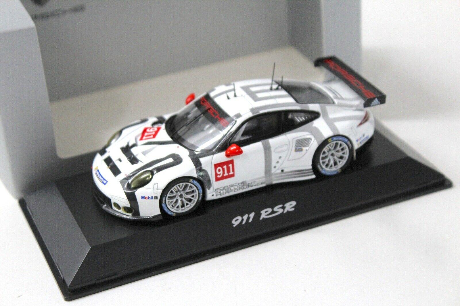 ID 38177 orig.jpg 1:43 Spark Porsche 911 991 RSR 2015 #911 white DEALER VERSION
