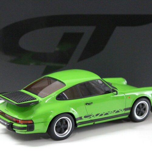 1:18 GT Spirit GT740 Porsche 911 Carrera 3.2 Coupe green