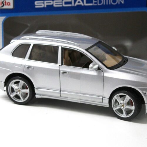 1:18 Maisto Porsche Cayenne Turbo EXCLUSIVE silver