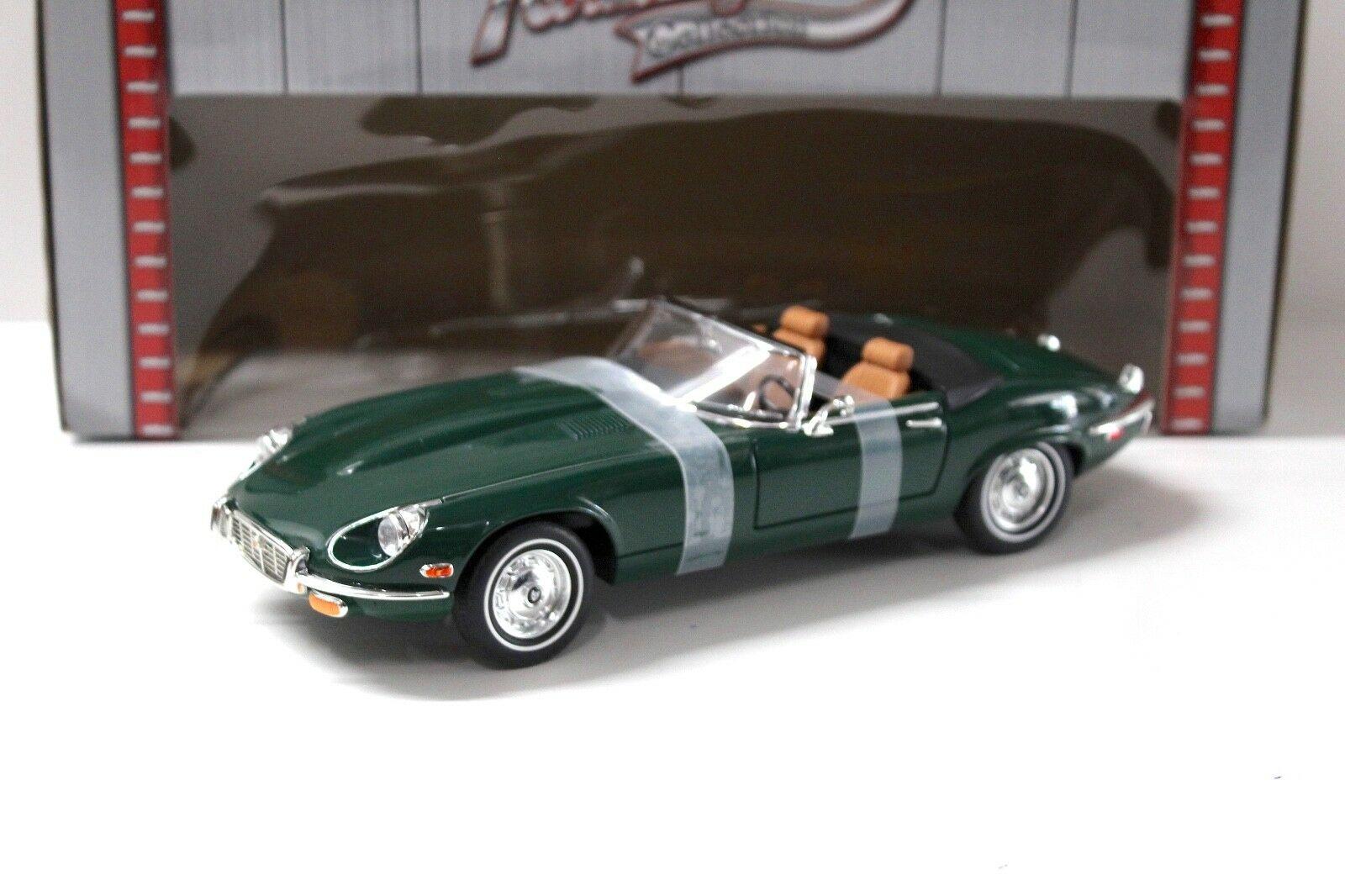 ID 39152 orig 1.jpg 1:18 Road Signature Jaguar E-Type Roadster 1971 green