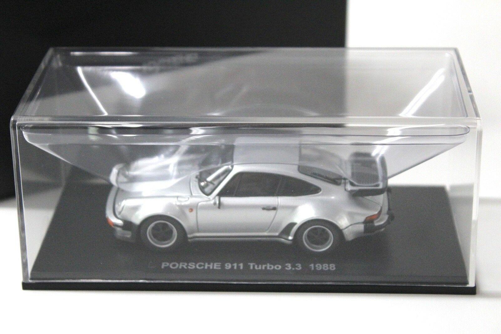 1:43 Kyosho Porsche 911 930 Turbo 3.3 silver 1988