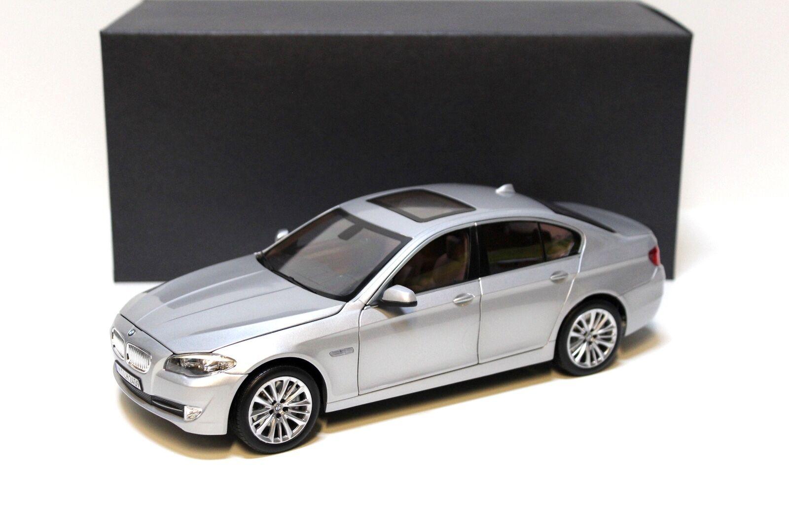 1:18 Norev BMW 550i F10 Limousine silver DEALER VERSION