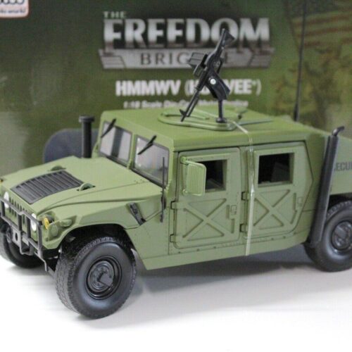 1:18 Auto World Hummer Humvee Security Police green