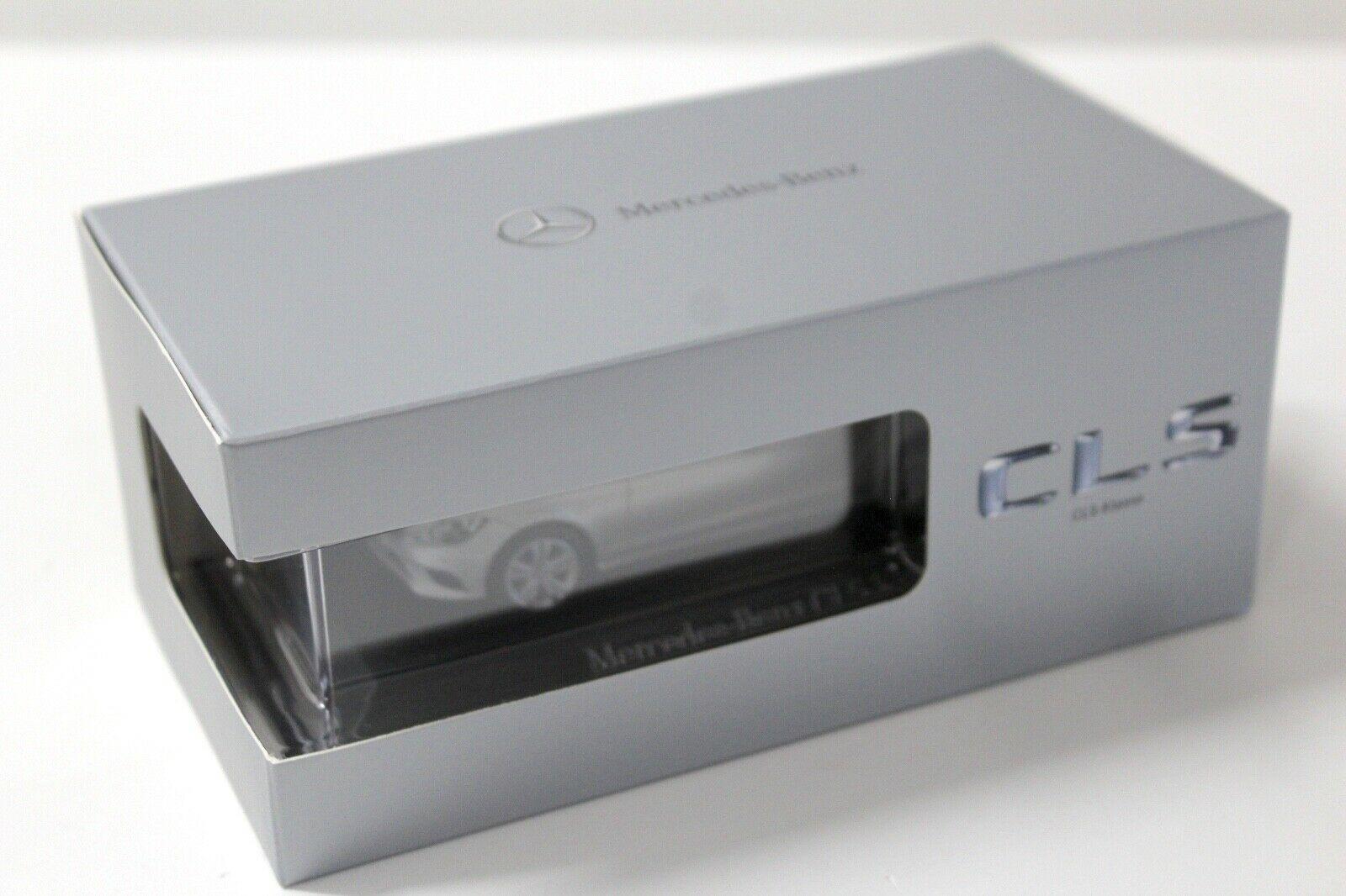 1:43 Norev Mercedes CLS-Klasse C218 Mopf silver DEALER VERSION