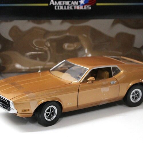 1:18 SunStar Ford Mustang Sportsroof 1971 gold