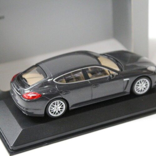 1:43 Minichamps Porsche Panamera S dark grey DEALER VERSION