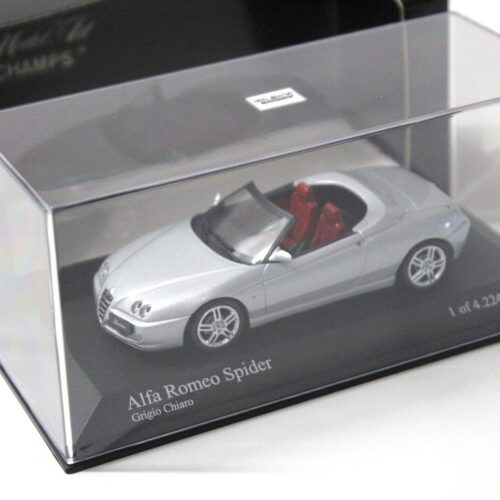 1:43 Minichamps Alfa Romeo Spider 2003 silver