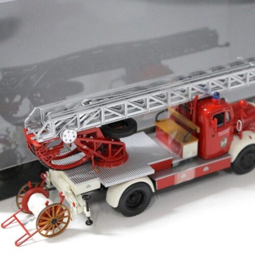 1:43 Minichamps Mercedes L3500 DL17 Feuerwehr 1950 red/ white