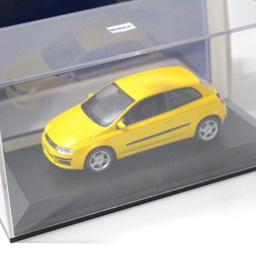 1:43 Norev Fiat Stilo yellow