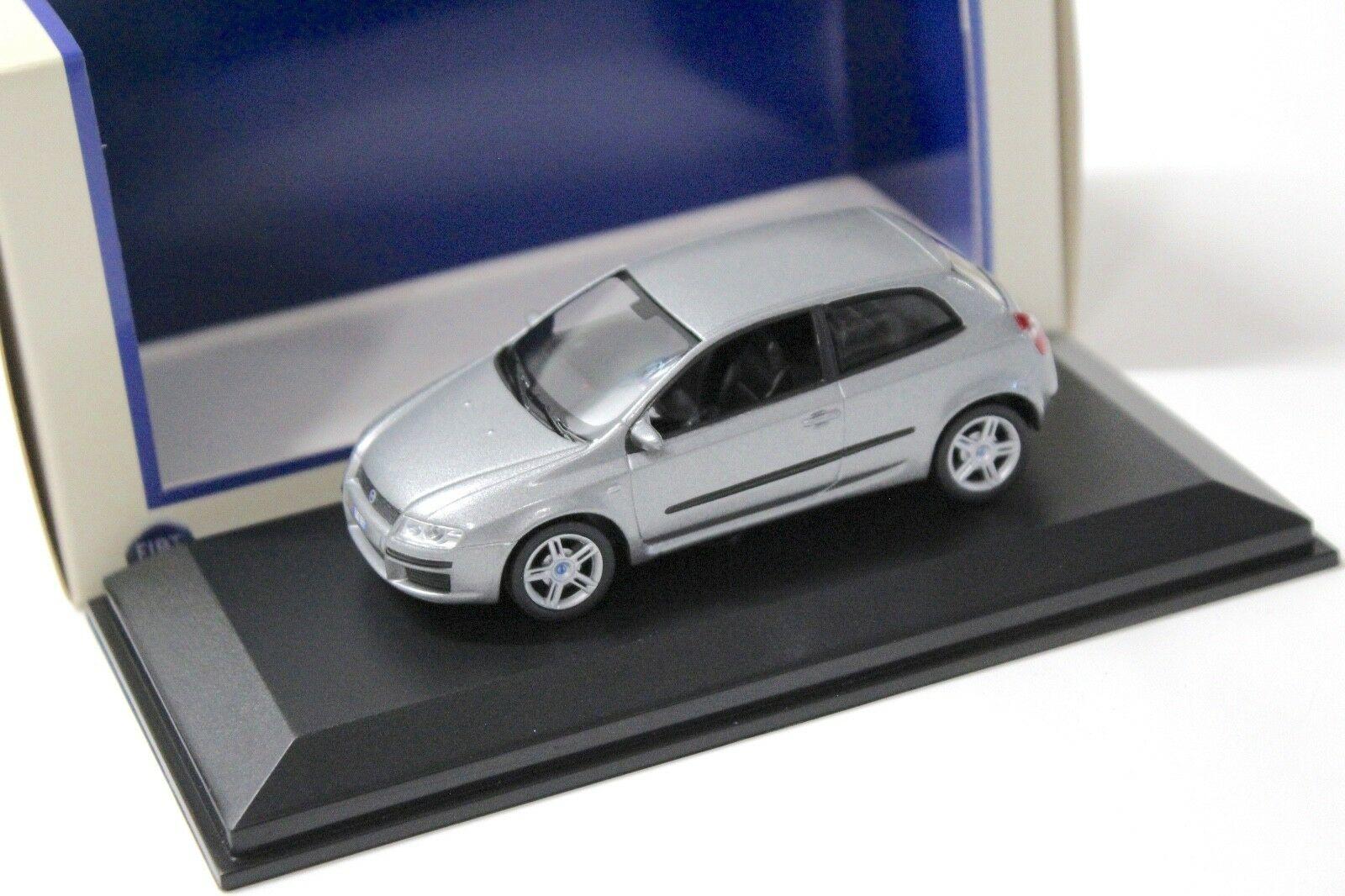 1:43 Norev Fiat Stilo silver