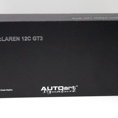 1:18 AUTOart McLaren MP4-12C GT3 Gulf Livery 2011